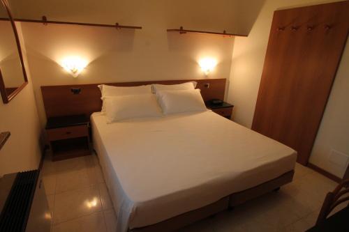 Street Hotel Комаккьо Экстерьер фото